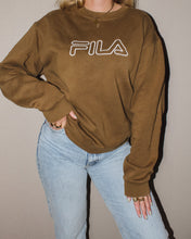 Afbeelding in Gallery-weergave laden, VINTAGE FILA BROWN SWEATSHIRT
