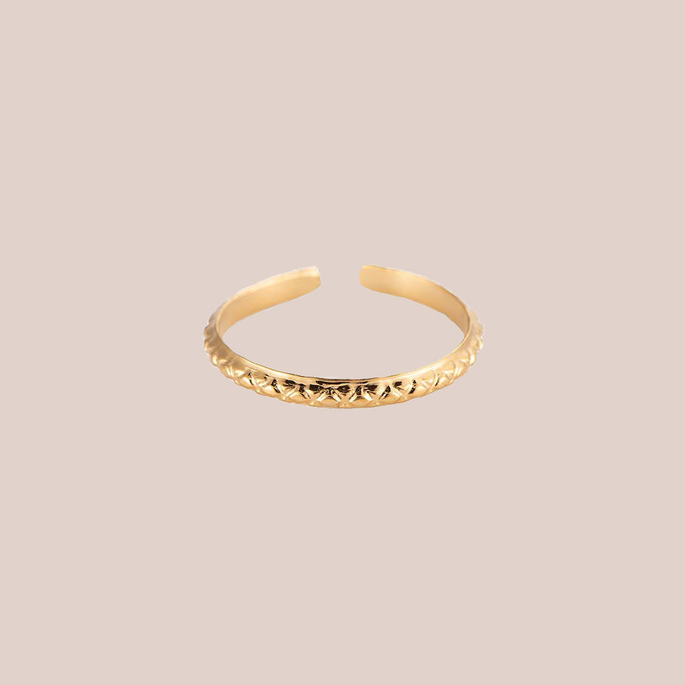 GOLD SIMPLE RELIEF RING